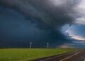 A Texas wind farm faced an approaching storm and ended up doing something no one expected: it slowed the storm itself 3 storm approaching a wind farm