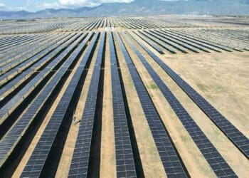 They installed 600,000 solar panels in the Atacama Desert, and moving the sand uncovered a 120-year-old mystery 2 major solar panel installation in the desert
