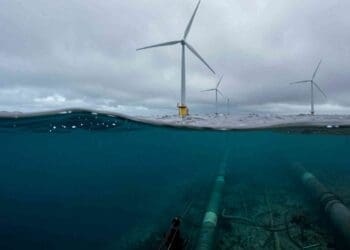 Submarine landslides have quietly threatened offshore wind farms for years and scientists finally found a way to see them coming 42 16. INTERNAL Submarine landslides have quietly threatened offshore wind farms for years and scientists finally found a way to see them coming