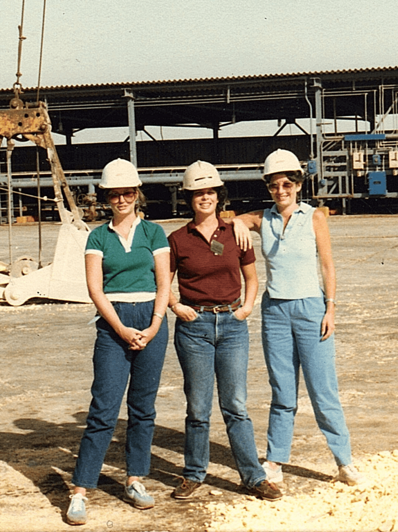 L-R Virginia, Anita and Barbara MacMullan, 1978. Photo courtesy of Barbara MacMullan.