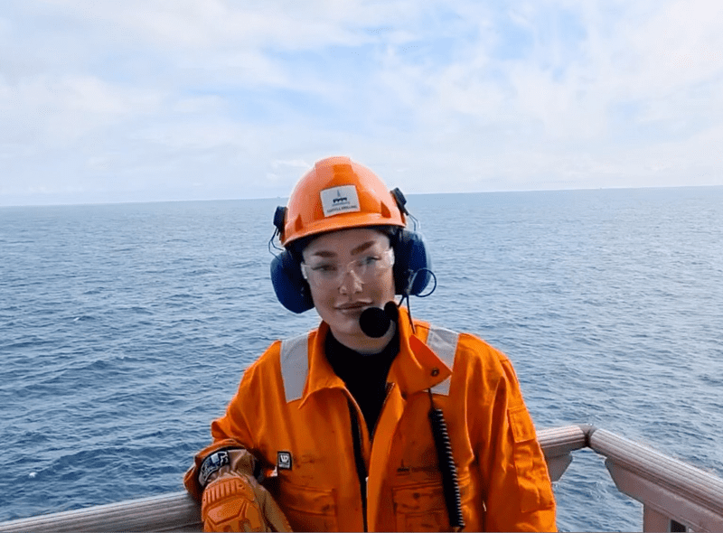 Come With Me Offshore… As An Assistant Driller