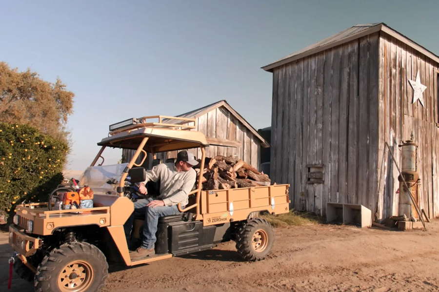 Electric Tuatara utility vehicle powered by ZeroNox.